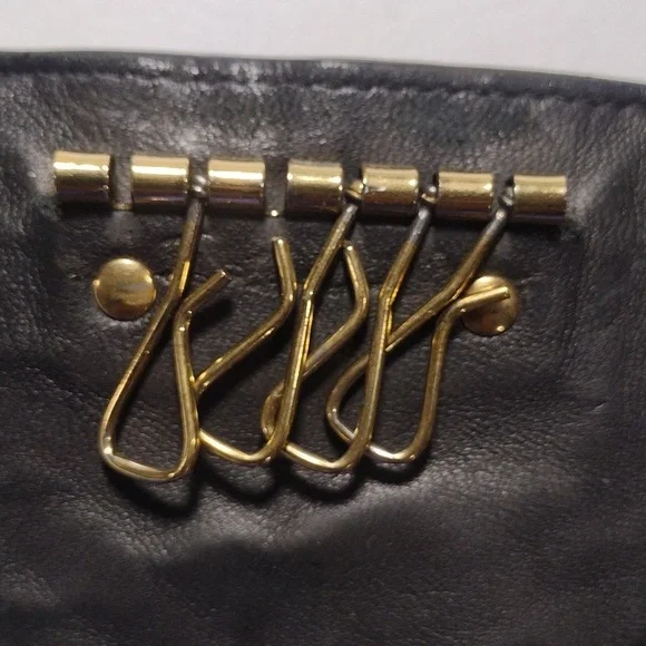 Bottega Veneta Black Leather Intrecciato 6 key holder 4.5x2.5-in, Women' Luxury - Picture 10 of 11